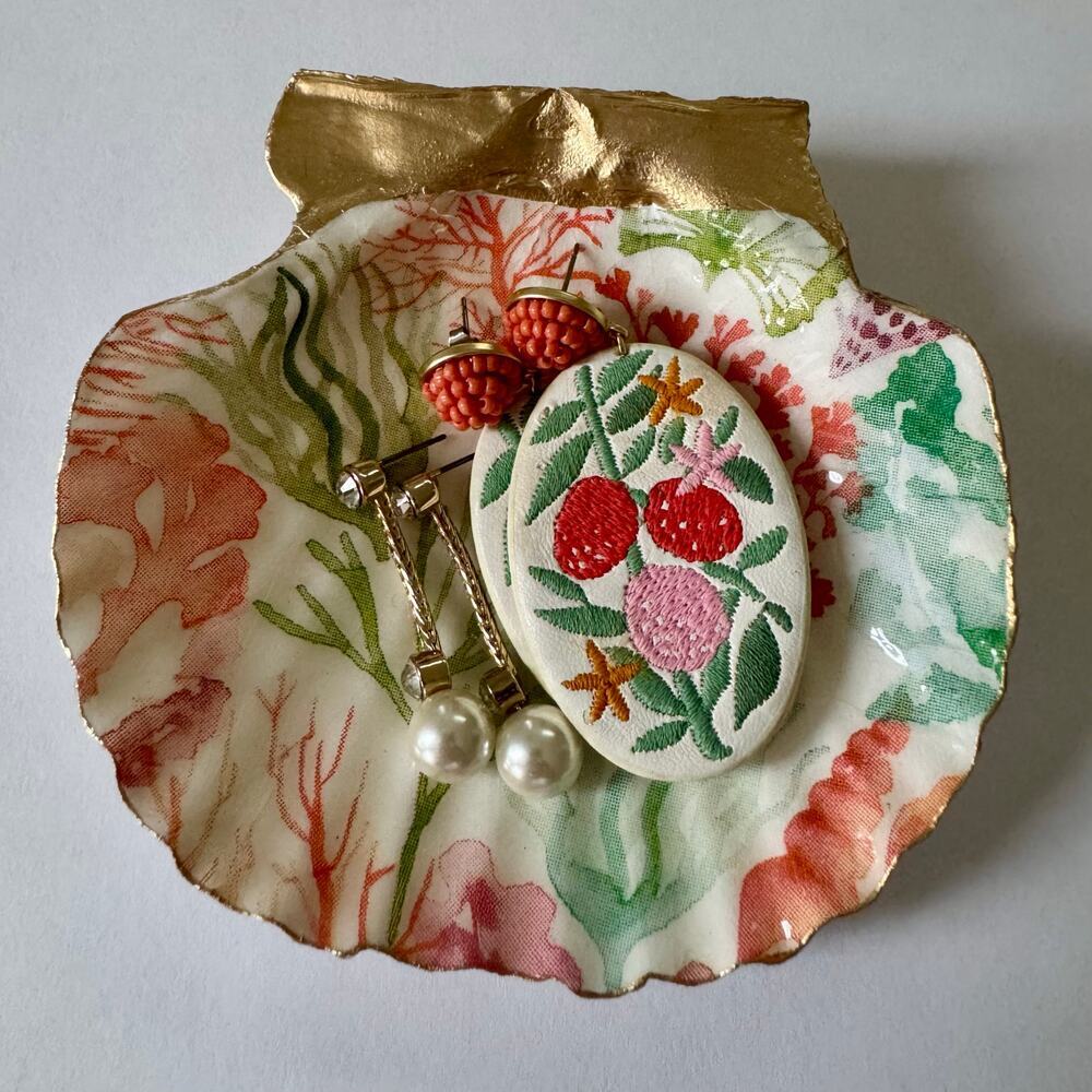 Coral Reef Seashell Trinket Dish Decor - Picture 4 of 5